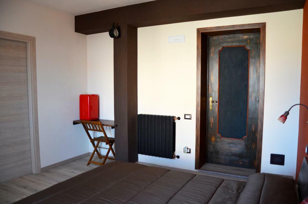 Càbras Artista B&B المظهر الخارجي الصورة
