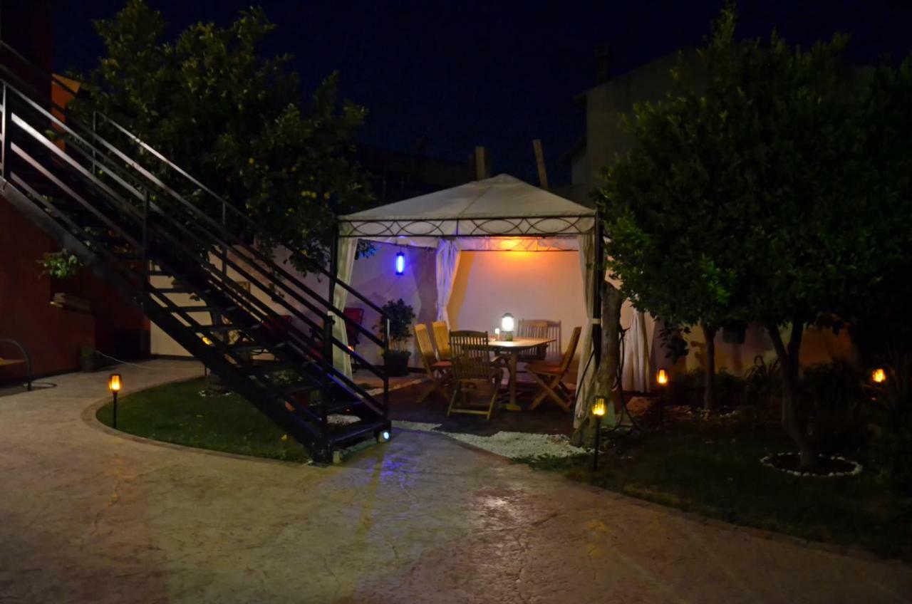 Càbras Artista B&B المظهر الخارجي الصورة
